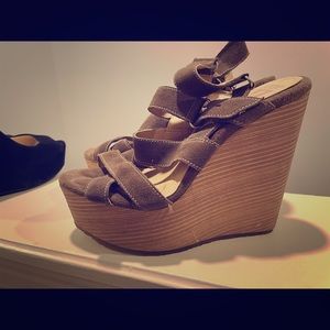 Strappy platform sandals